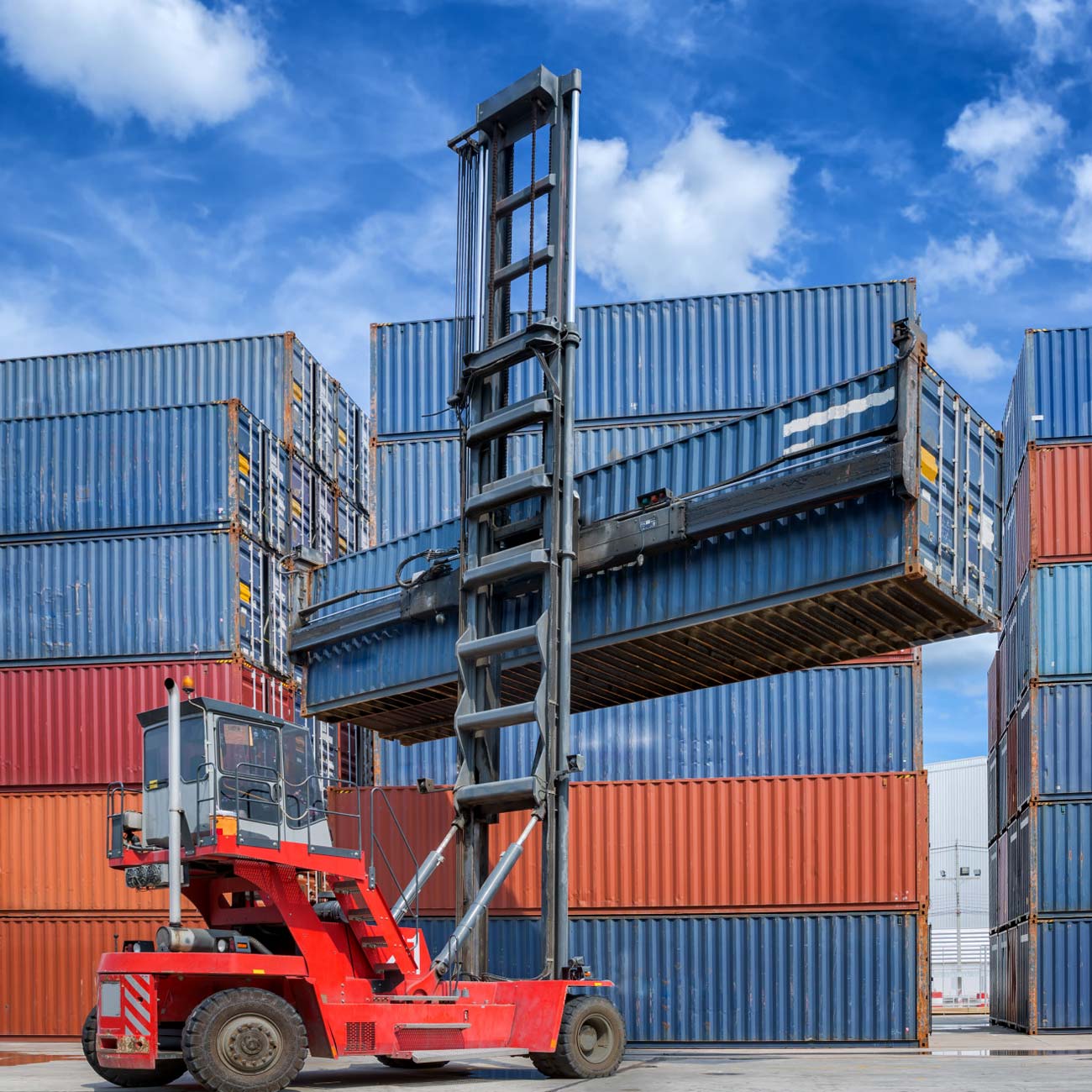 Global Container Storage Terminal Services - Advanced Logistics